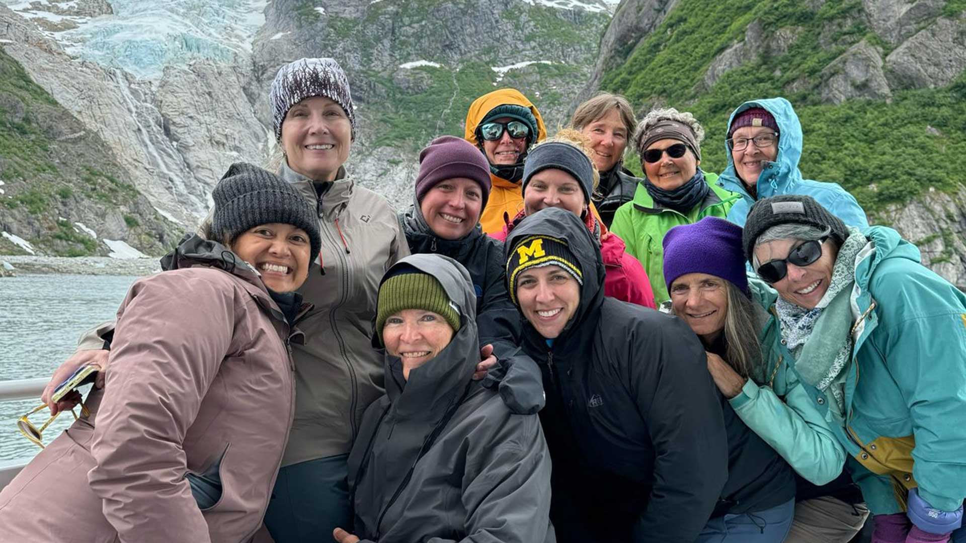 Alaska-happy-ladies