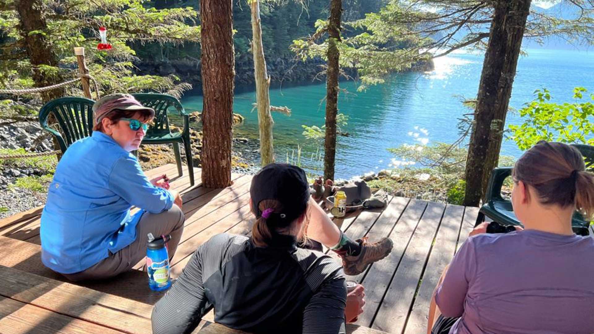 Alaska-kayakers-grove-relaxing