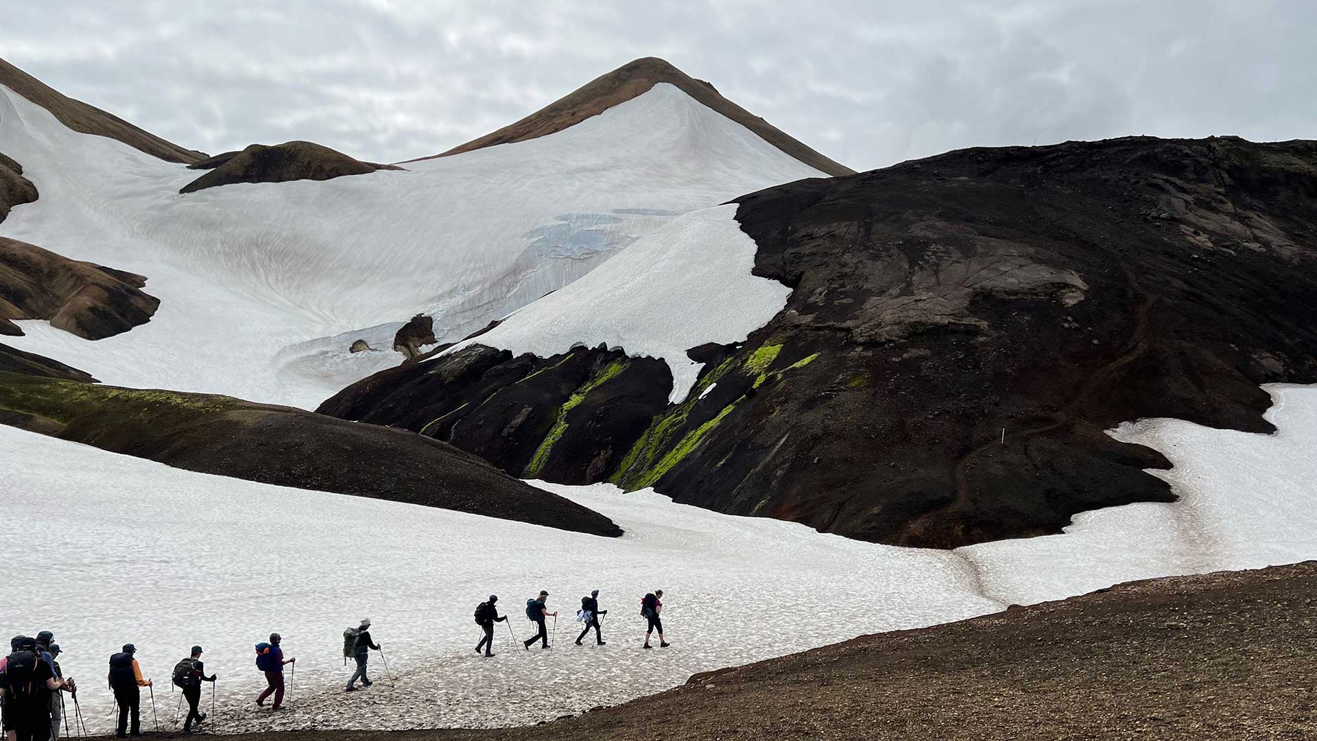Iceland-Laugavegur-hikers