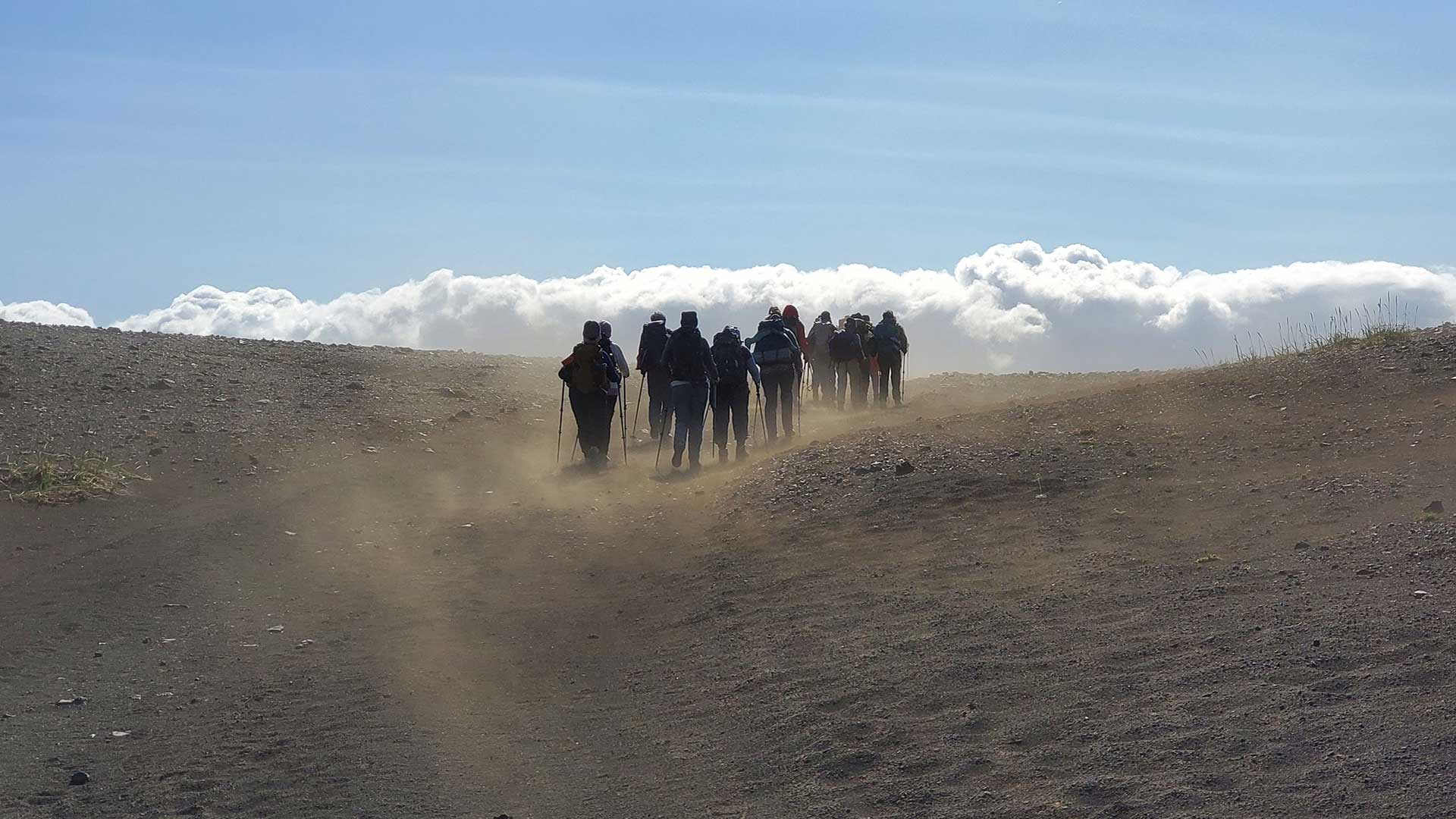 Iceland-Women-trekking-Laugavegur