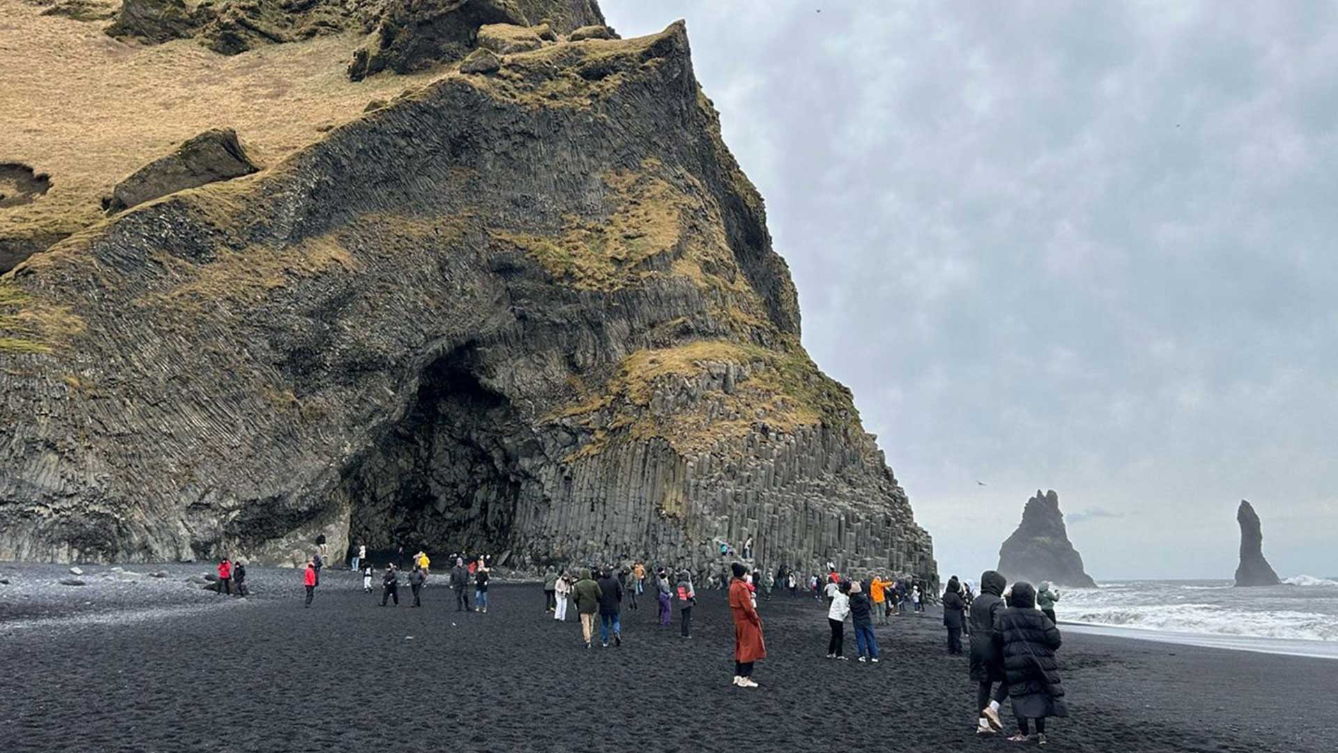 Iceland-black-sand-beach-womens-tour
