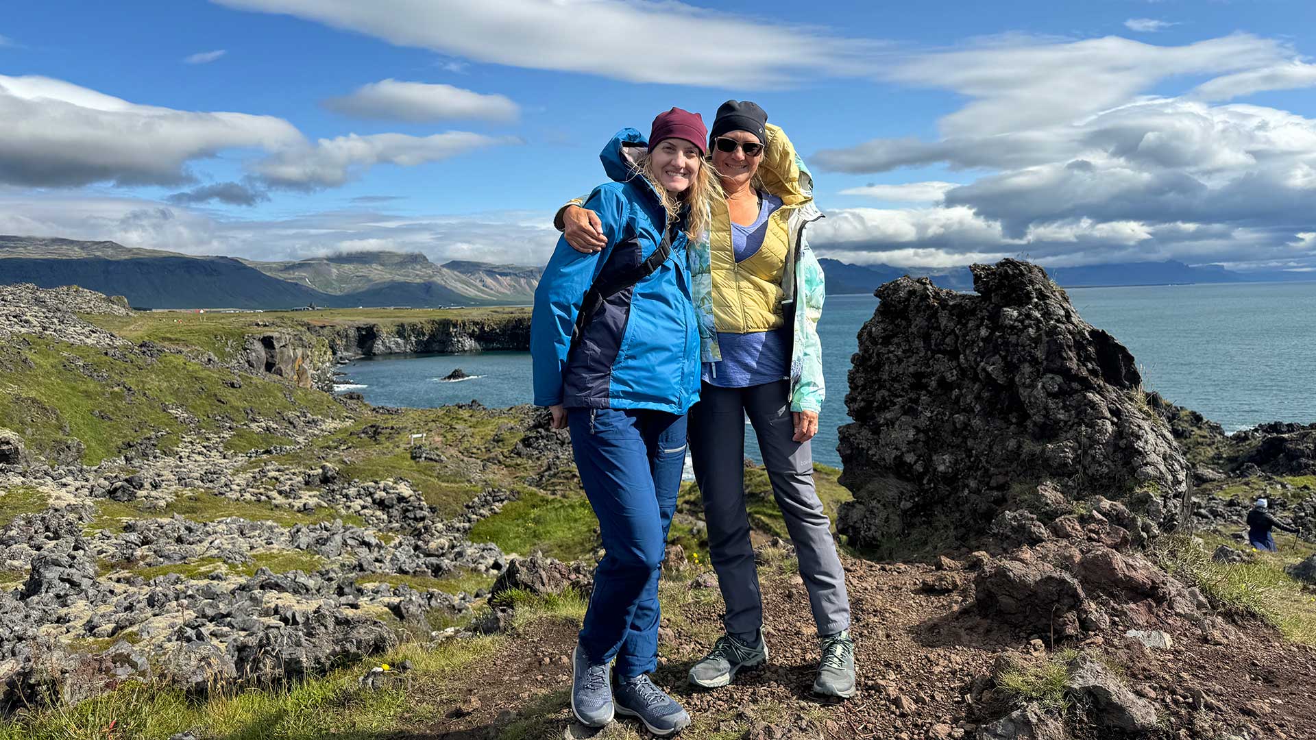 Iceland-hiking-ladies