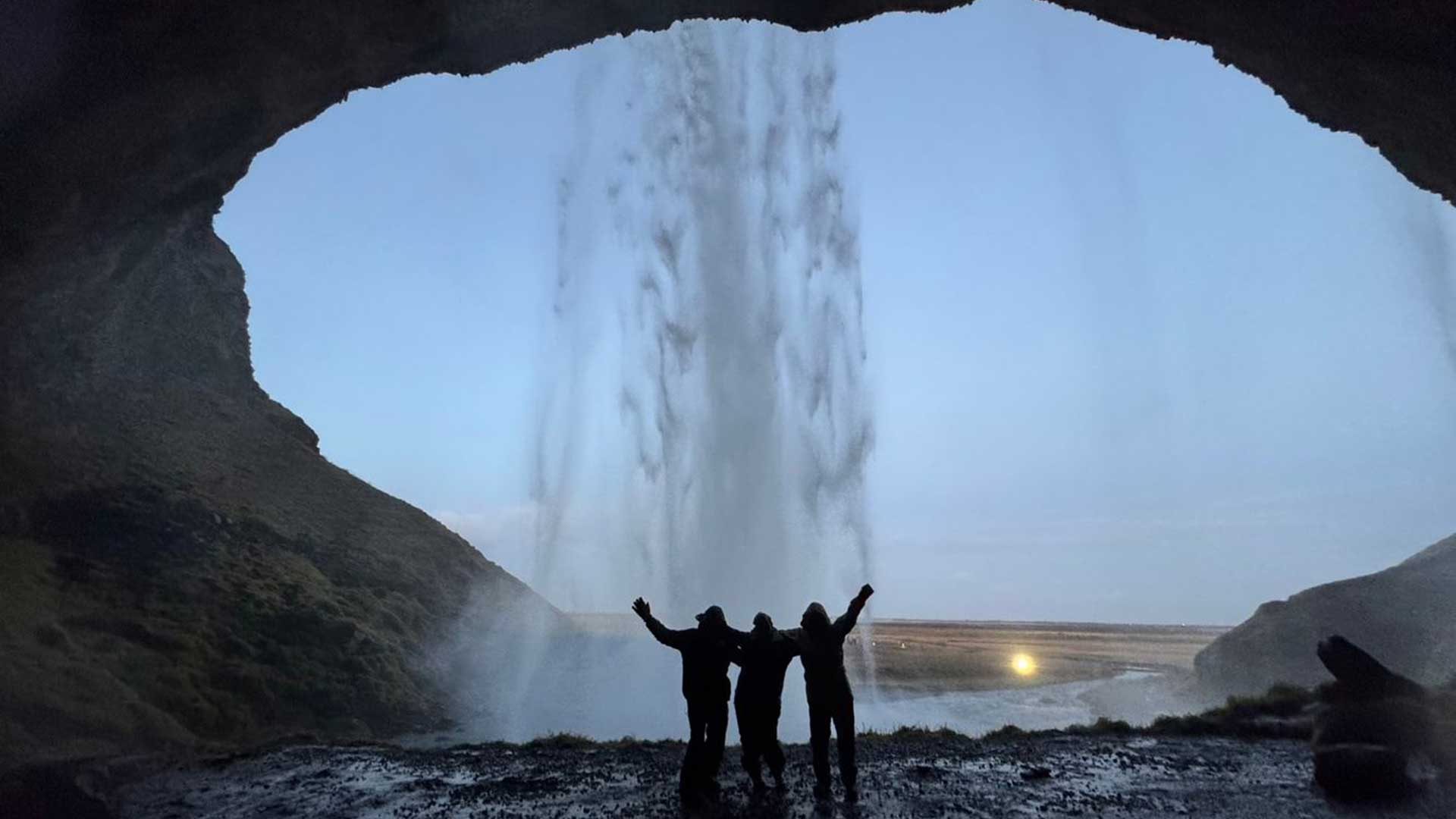 Iceland-waterfall-ladies-celebration