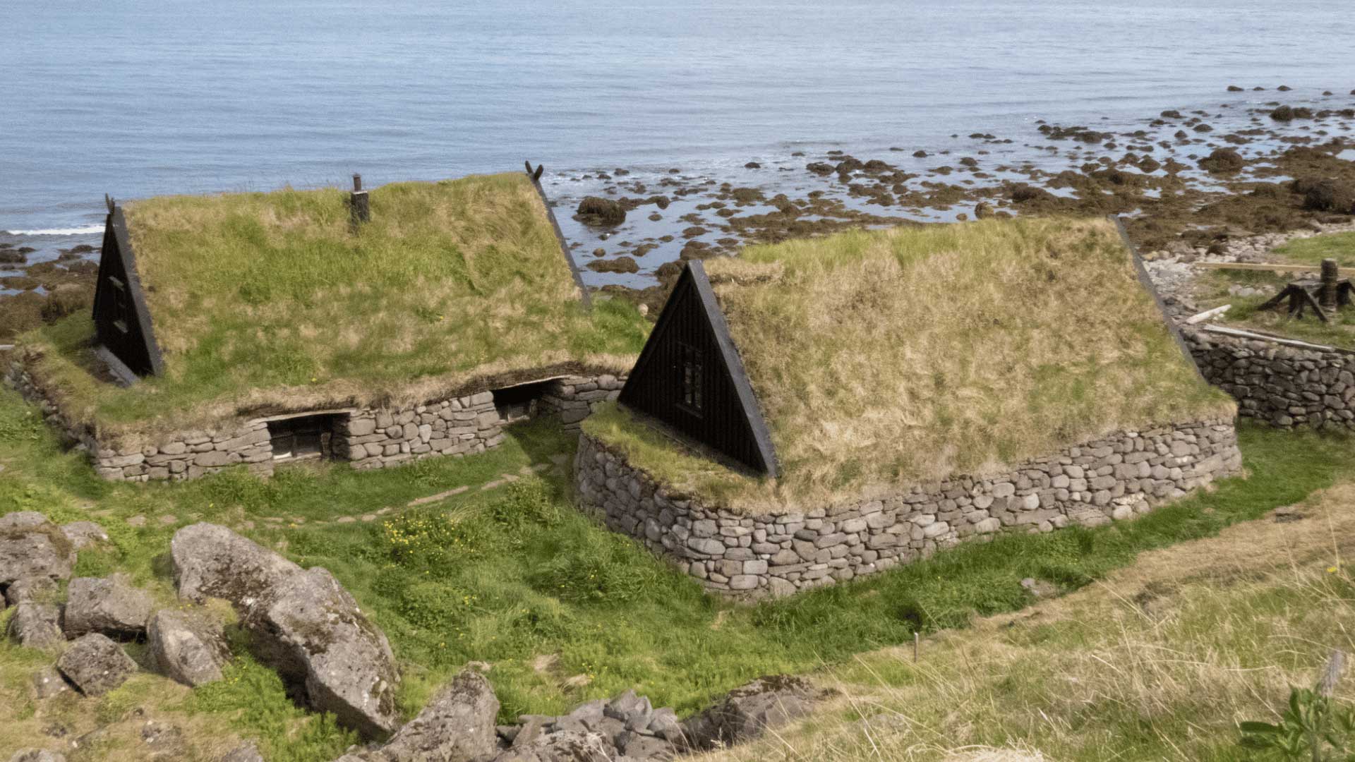 Iceland-fishing-huts