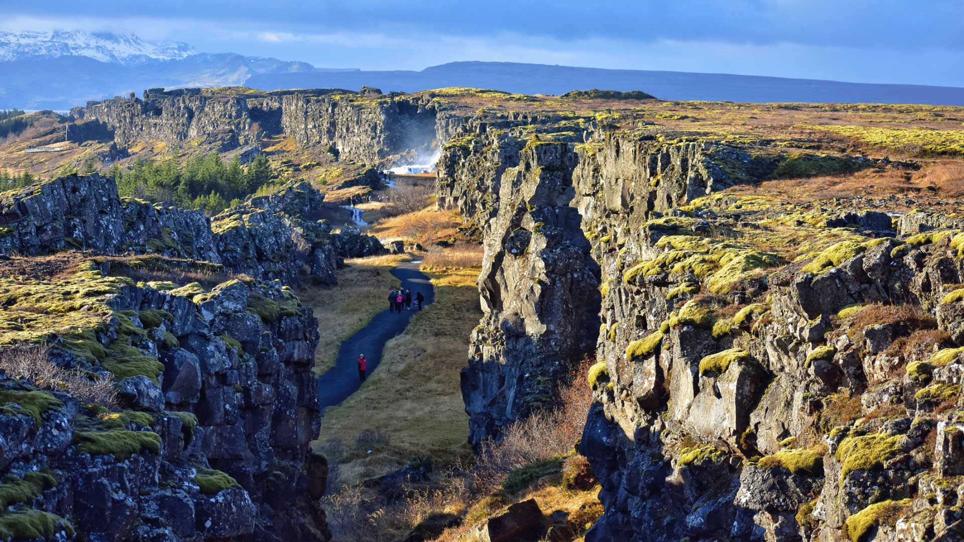 Thingvellier-National-Park-Iceland